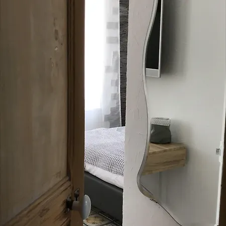 Le Numero 100 招待所 南锡