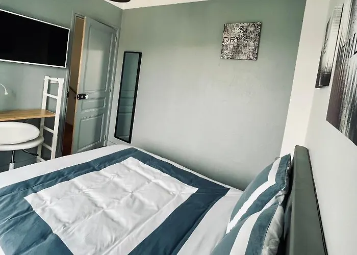 Le Numero 100 Penzion Nancy