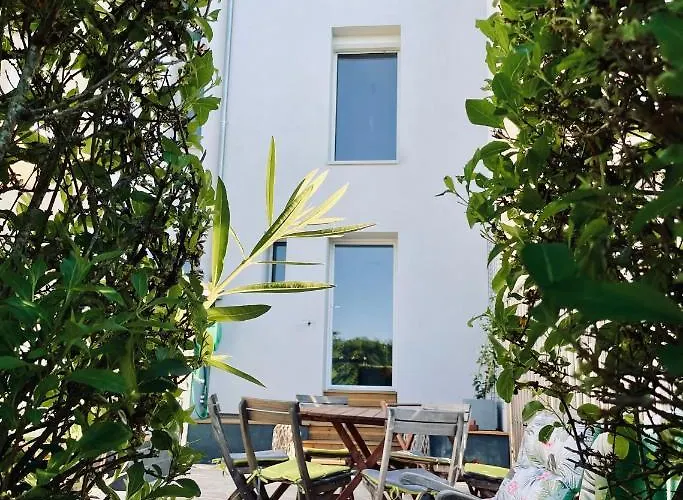 Le Numero 100 Penzion 3*